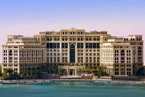  فندق فيرساتشي دبي