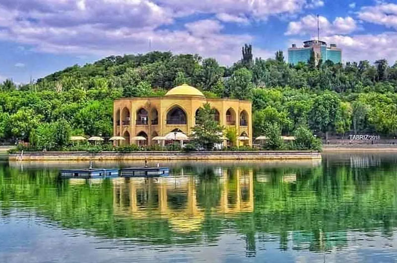 El Goli lake in Tabriz