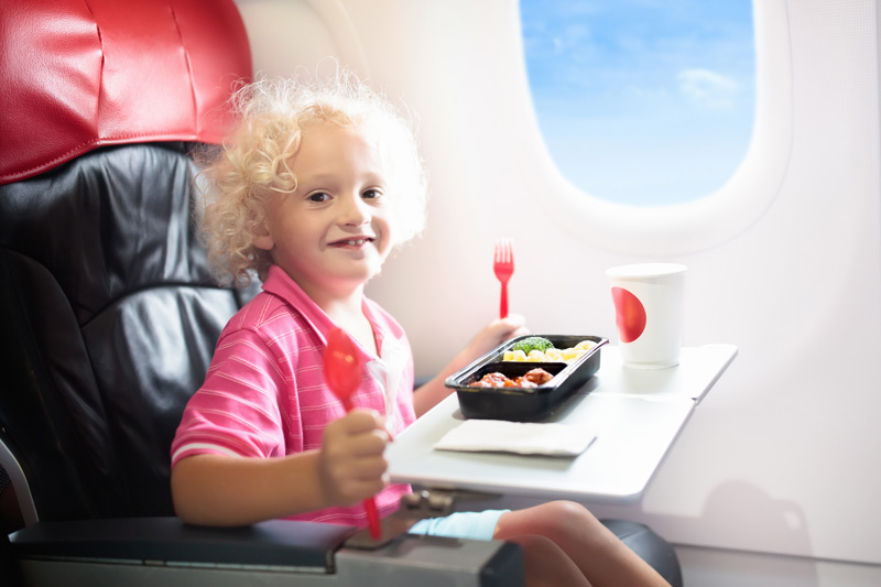 غذاهای هواپیما برای کودکان