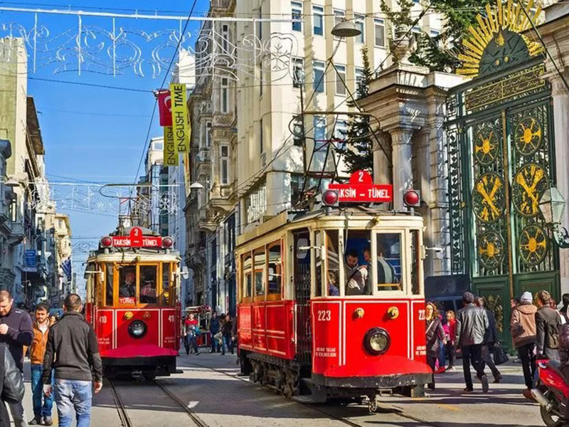 İstiklal Caddesi, Istanbul