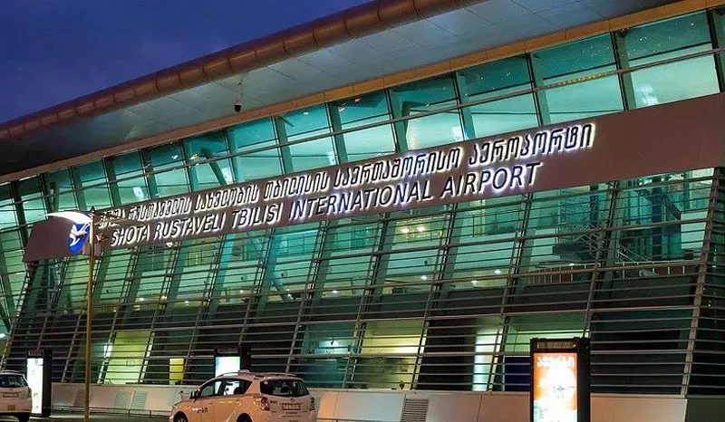 مطار تبليسي