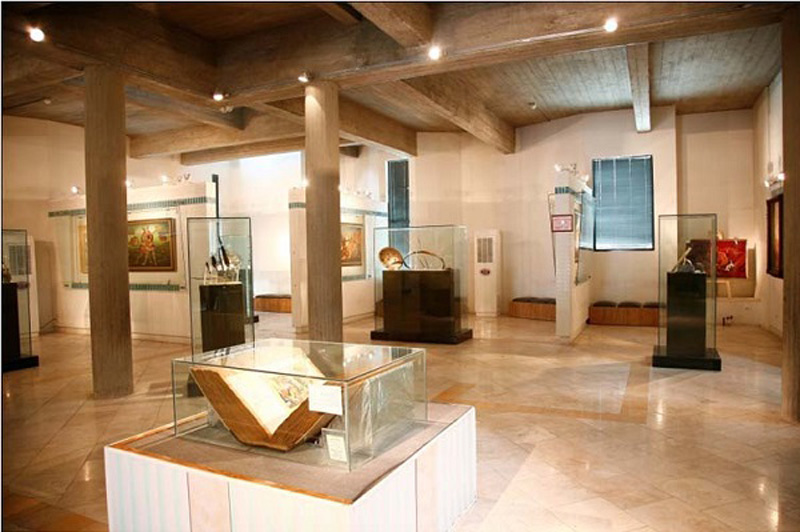 منظر داخلي لمتحف مقبرة فردوسي