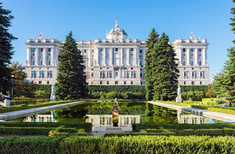 القصر الملكي في اسبانيا