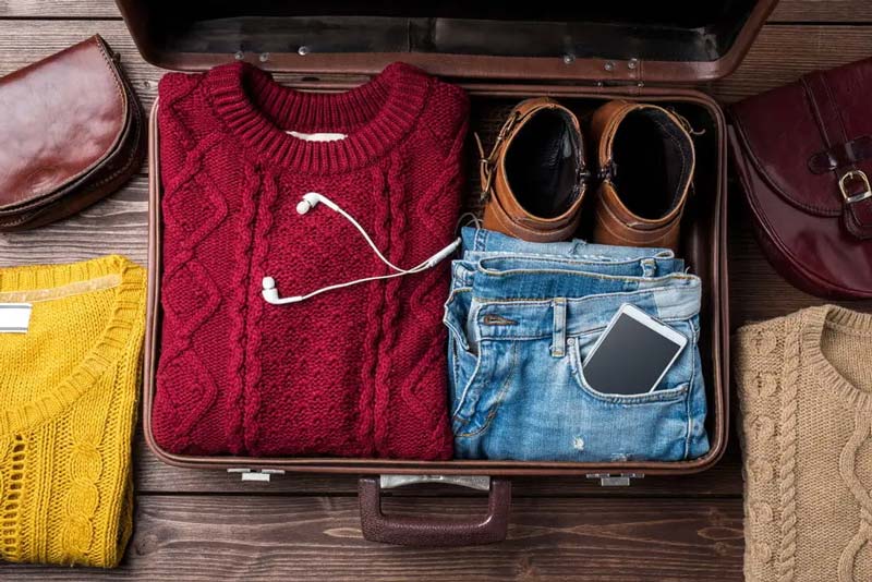 essentials things for traveling abroad