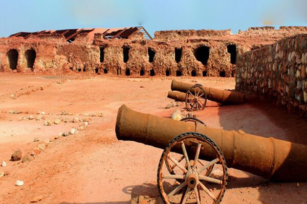 قلعة البرتغاليين في قشم