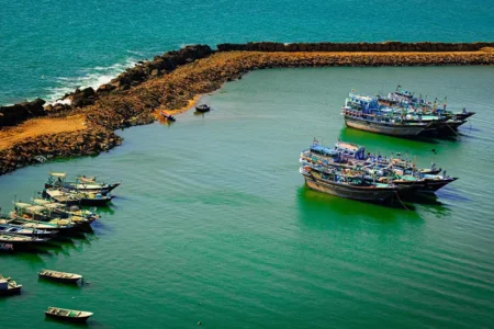 Chabahar, Spring in All Four Seasons