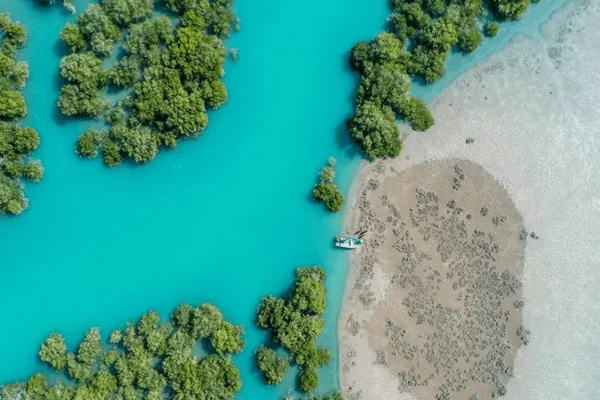 بماذا تشتهر كل مدينة في إيران