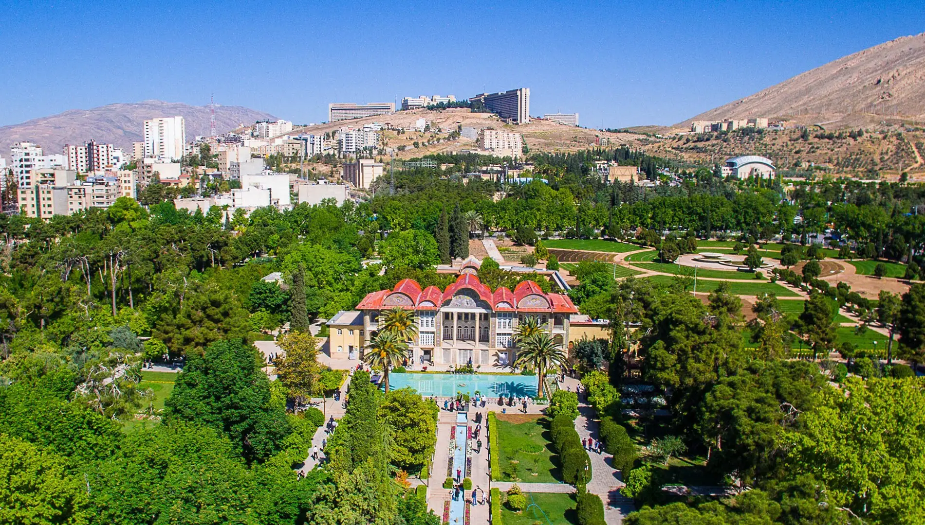 هر شهر ایران به چه چیزی معروف است؛ از نصف جهان تا سرزمین طلای سرخ