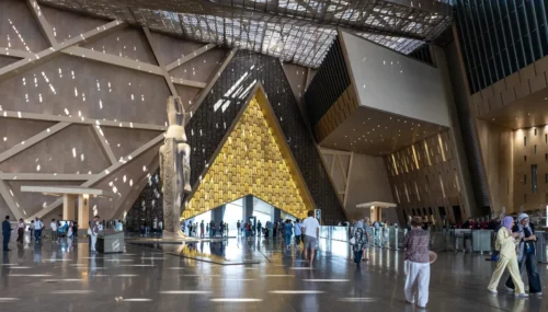 المتحف المصري الكبير