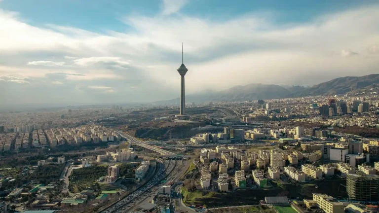 برج میلاد تهران | معرفی، قیمت بلیت، تفریحات و بهترین زمان بازدید